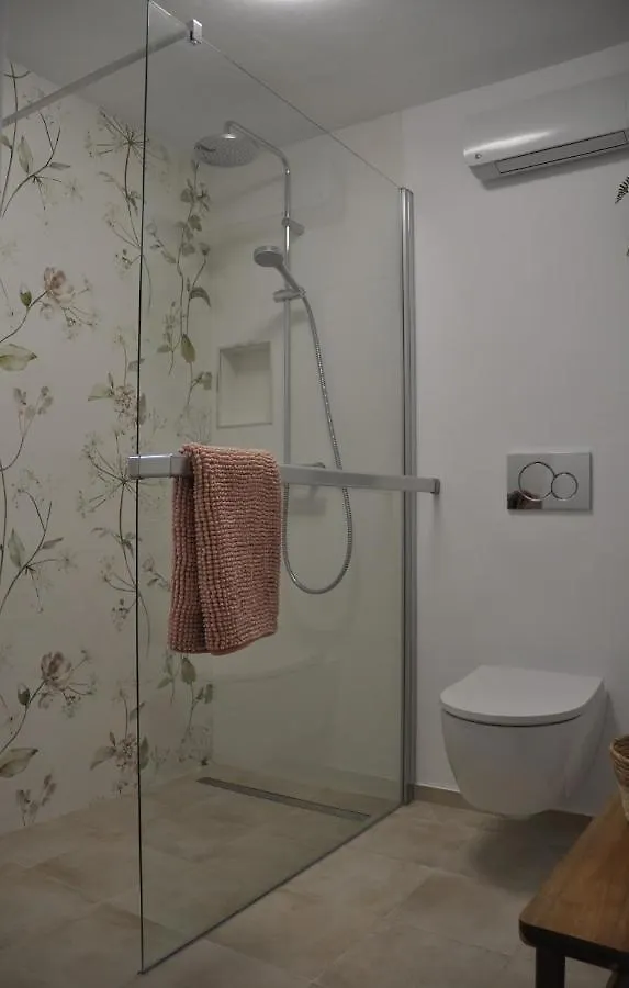 Boutique B&B El Refugio Alcaucín Bed & Breakfast